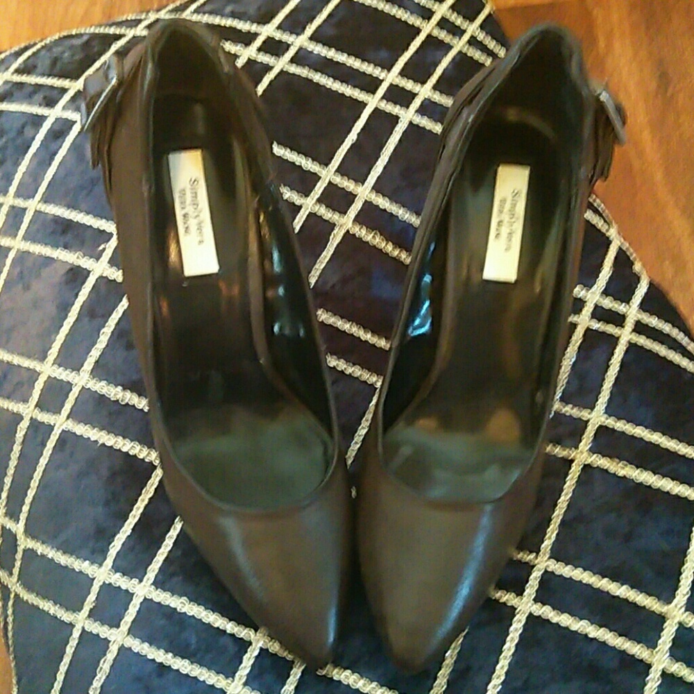 Vera Wang Heels